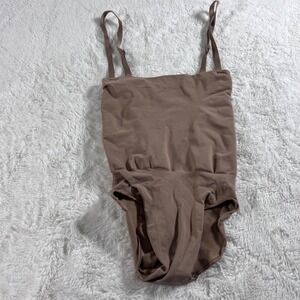 SKIMS Women's Sculpting High Waisted Thong Umber Brown Size Medium NWOT